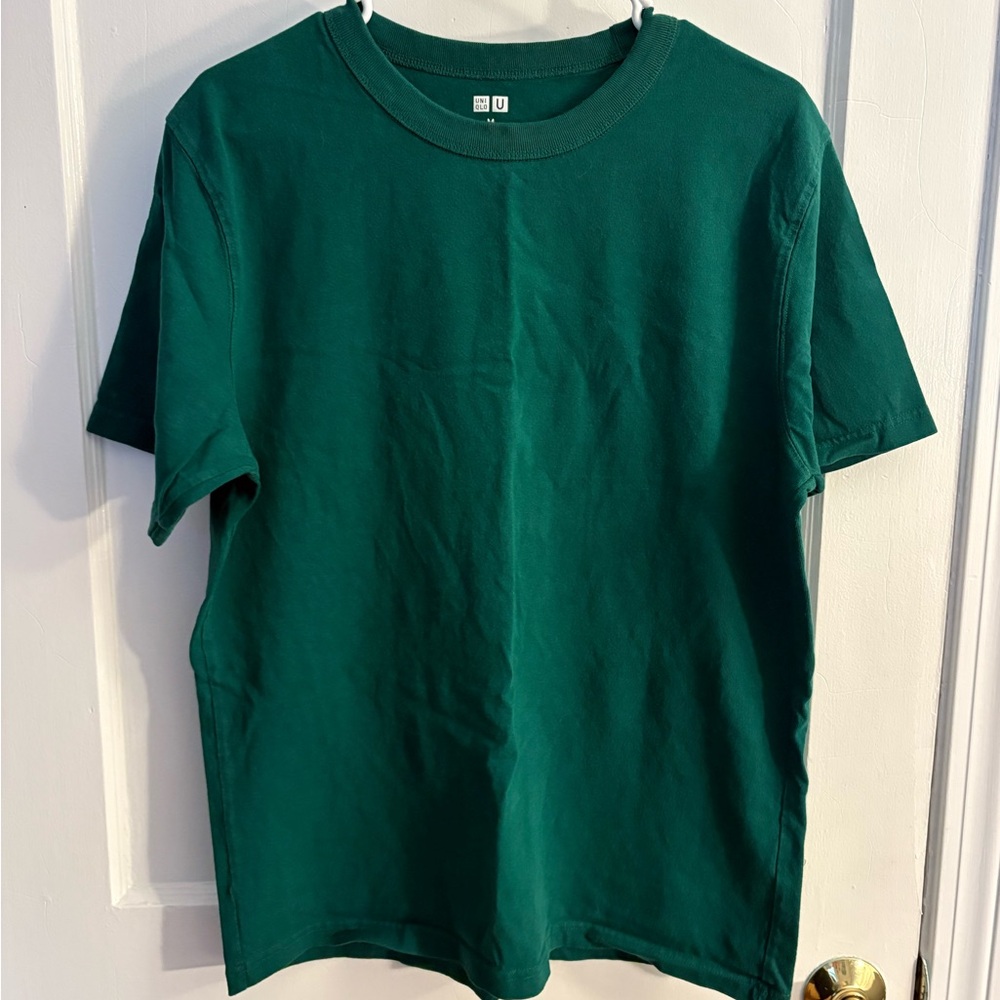 Jewel Green Uniqlo T-Shirt Men’s Medium